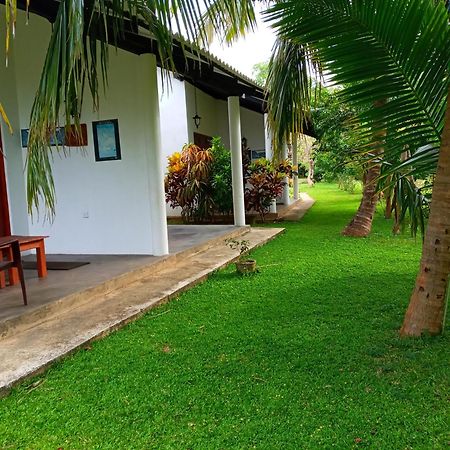 Hideaway Homestay Habarana Exteriör bild
