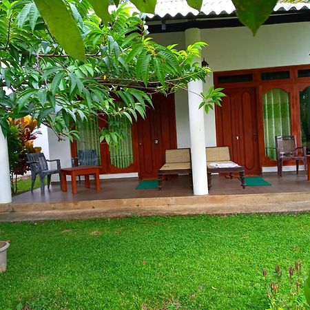 Hideaway Homestay Habarana Exteriör bild