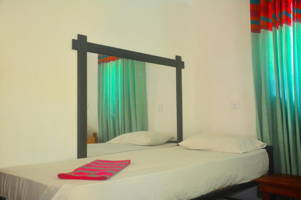 Hideaway Homestay Habarana Exteriör bild
