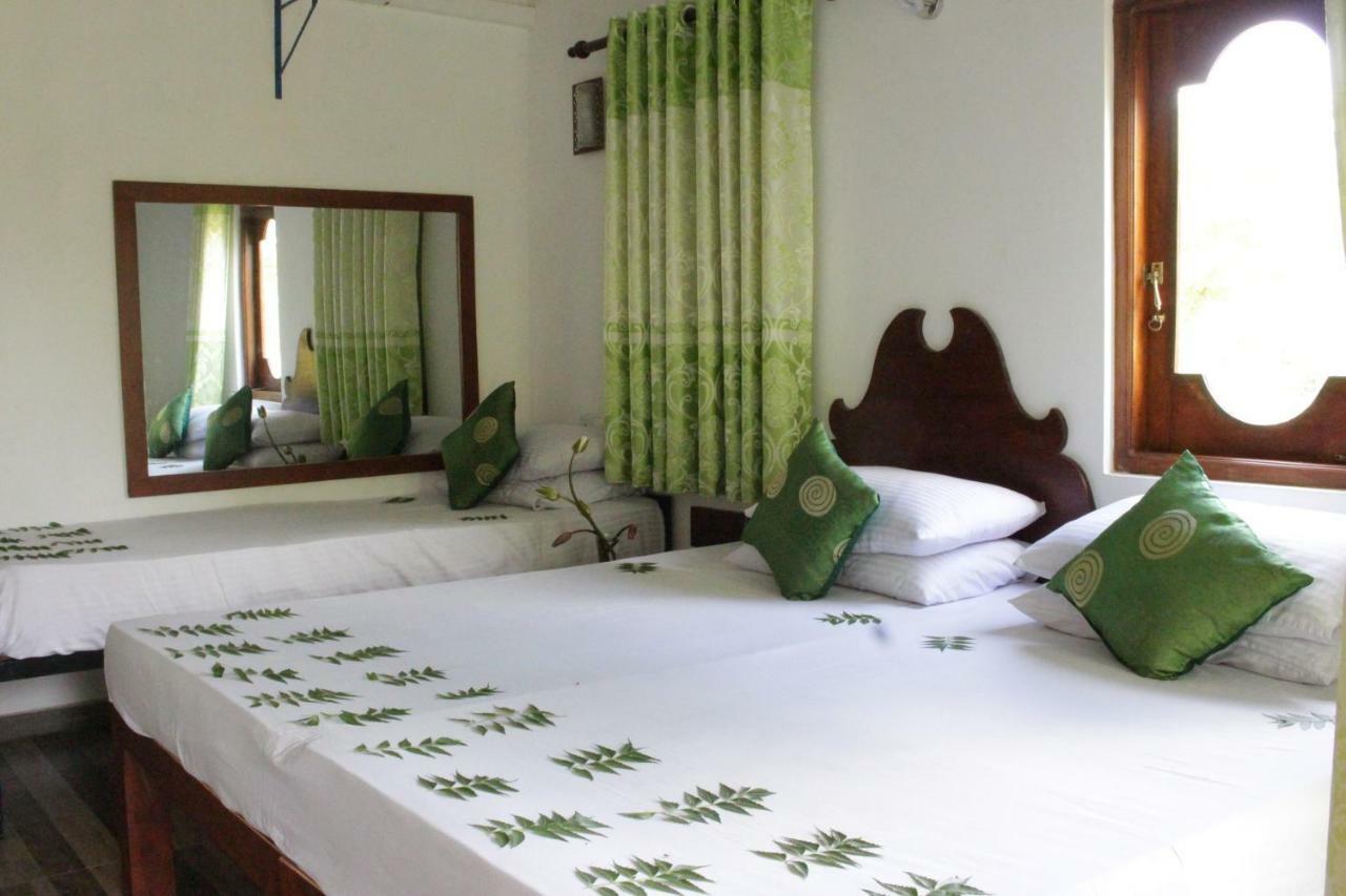 Hideaway Homestay Habarana Exteriör bild