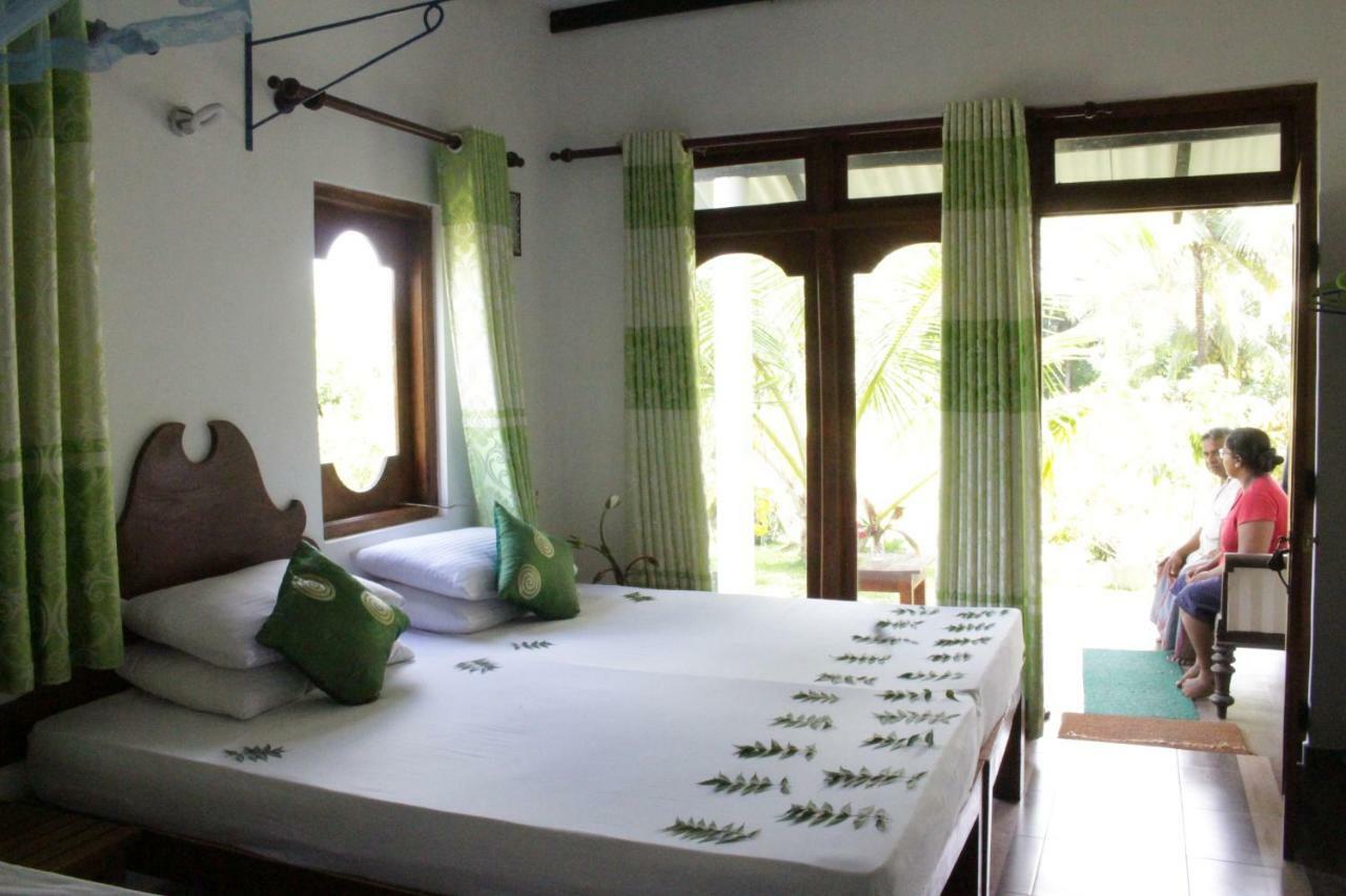 Hideaway Homestay Habarana Exteriör bild